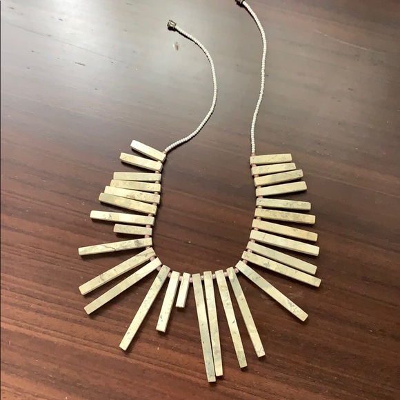 Jewelry - Necklace stone